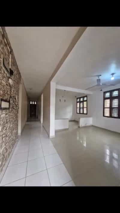 Apartment ya vyumba vitatu inapangishwa Mikocheni, Dar Es Salaam Apartment ya vyumba vitatu inapangishwa Mikocheni, Dar Es Salaam