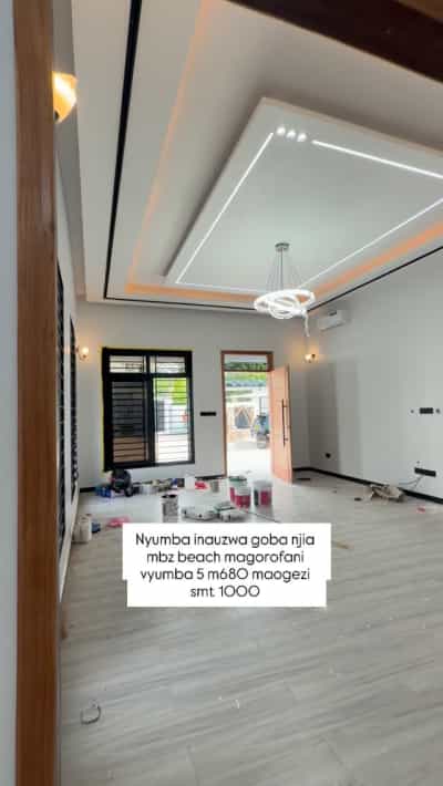 Nyumba ya vyumba vitano inauzwa Goba Njia Mbz Beach, Dar Es Salaam (1000 sqm) Nyumba ya vyumba vitano inauzwa Goba Njia Mbz Beach, Dar Es Salaam (1000 sqm)