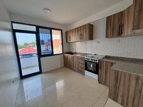 Apartment ya vyumba vitatu inapangishwa Masaki, Dar Es Salaam Apartment ya vyumba vitatu inapangishwa Masaki, Dar Es Salaam