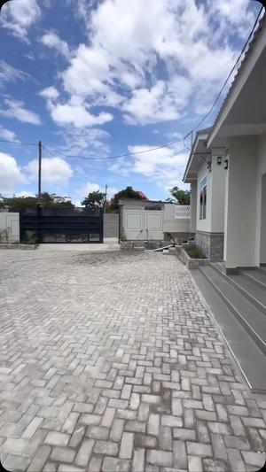 Nyumba ya vyumba viwili inapangishwa Mwongozo, Dar Es Salaam Nyumba ya vyumba viwili inapangishwa Mwongozo, Dar Es Salaam