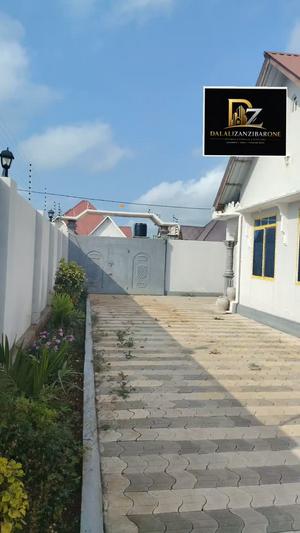 4 Bedrooms House for Rent in Jumbi, Zanzibar