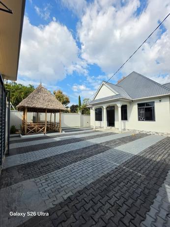 3 Bedrooms House for Sale in Madale Center, Dar Es Salaam (400 sqm) 3 Bedrooms House for Sale in Madale Center, Dar Es Salaam (400 sqm)