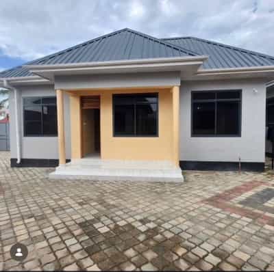 2 Bedrooms House for Rent in Kitunda Minazini, Dar Es Salaam