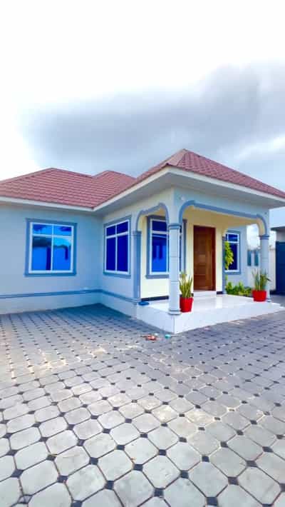 Apartment ya vyumba vitatu inapangishwa Kitunda Mwanagat, Dar Es Salaam Apartment ya vyumba vitatu inapangishwa Kitunda Mwanagat, Dar Es Salaam