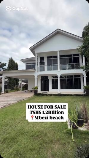 Nyumba ya vyumba vitatu inauzwa Mbezi Beach, Dar Es Salaam (950 sqm) Nyumba ya vyumba vitatu inauzwa Mbezi Beach, Dar Es Salaam (950 sqm)