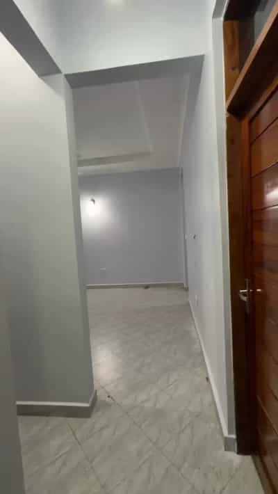 Apartment ya vyumba vitatu inapangishwa Kinondoni, Dar Es Salaam