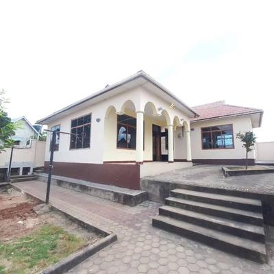 Nyumba ya vyumba vinne inapangishwa Kimara Mwisho, Dar Es Salaam Nyumba ya vyumba vinne inapangishwa Kimara Mwisho, Dar Es Salaam