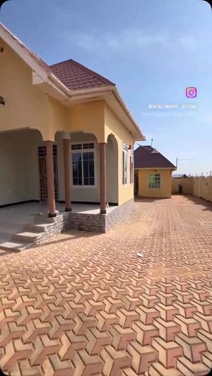 Nyumba ya vyumba vitatu inapangishwa Njedengwa, Dodoma Nyumba ya vyumba vitatu inapangishwa Njedengwa, Dodoma