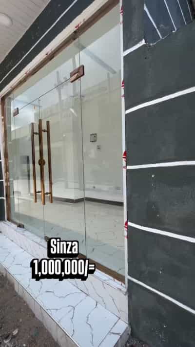 Duka linapangishwa Sinza, Dar Es Salaam