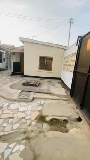 Nyumba inauzwa Sinza White inn, Dar Es Salaam (288 sqm)