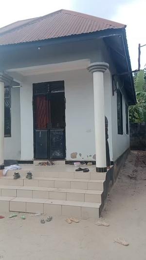 Nyumba ya vyumba vitatu inauzwa Chanika Nyeburu, Dar Es Salaam Nyumba ya vyumba vitatu inauzwa Chanika Nyeburu, Dar Es Salaam