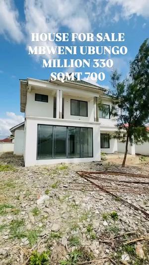 Nyumba inauzwa Bweni Ubungo, Dar Es Salaam (700 sqm)