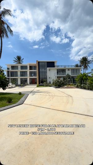 Nyumba ya vyumba 8 inauzwa Bahari Beach, Dar Es Salaam (4600 sqm) Nyumba ya vyumba 8 inauzwa Bahari Beach, Dar Es Salaam (4600 sqm)