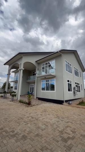 4 Bedrooms Furnished House/Apartment for Rent in Ununio Beach, Dar Es Salaam 4 Bedrooms Furnished House/Apartment for Rent in Ununio Beach, Dar Es Salaam