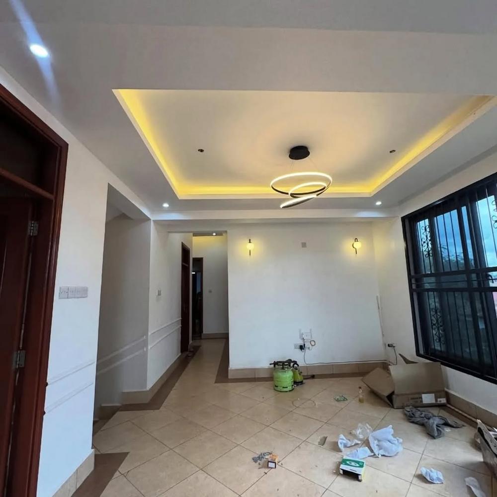 media -8
