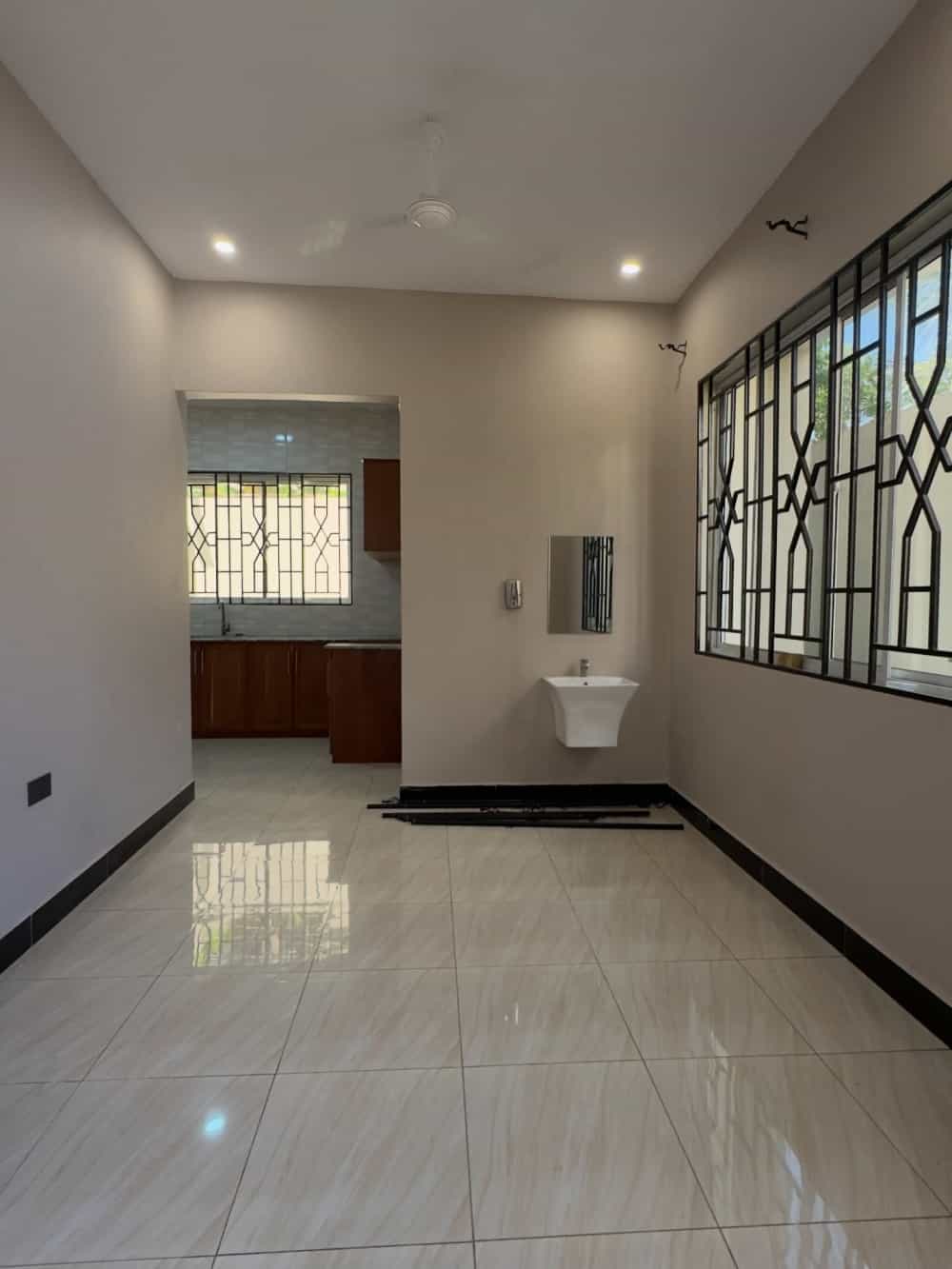 media -5