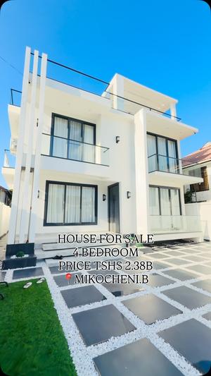 Nyumba ya vyumba vinne inauzwa Mikocheni B, Dar Es Salaam (450 sqm)