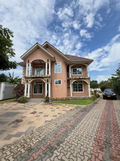 7 Bedrooms House for Rent in Ada Estate, Dar Es Salaam