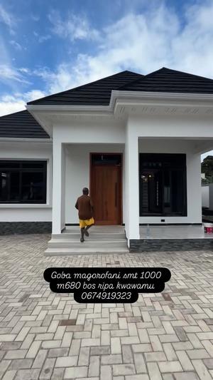 Nyumba inauzwa Goba Magorofani, Dar Es Salaam (1000 sqm)
