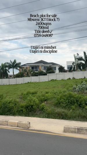 Beach Plot kinauzwa Mbweni Jkt, Dar Es Salaam (2400 sqm)
