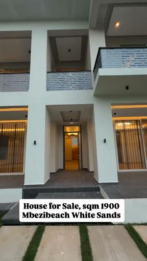 Nyumba ya vyumba vitano inauzwa Mbezi Beach, Dar Es Salaam (1800 sqm)