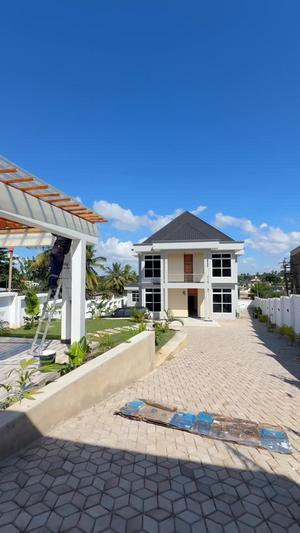 Nyumba inauzwa Goba Kwa Awazi, Dar Es Salaam (1200 sqm) Nyumba inauzwa Goba Kwa Awazi, Dar Es Salaam (1200 sqm)