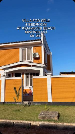 3 Bedrooms Villa for Sale in Kigamboni Mwongozo Beach, Dar Es Salaam (400 sqm)