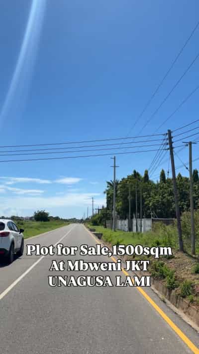 Kiwanja kinauzwa Mbeweni JKT, Dar Es Salaam (1500 sqm)
