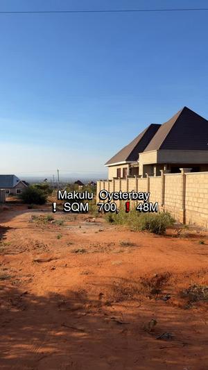 Kiwanja kinauzwa Dodoma Mjini Makulu Oysterbay sqm 700