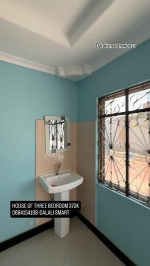 3 Bedrooms House for Rent in Mwanza 3 Bedrooms House for Rent in Mwanza