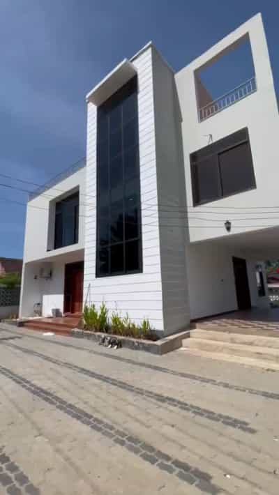 4 Bedrooms House for Rent in Mbezi, Dar Es Salaam