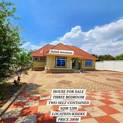 Nyumba ya vyumba vitatu inauzwa Kiseke, Mwanza (1200 sqm) Nyumba ya vyumba vitatu inauzwa Kiseke, Mwanza (1200 sqm)