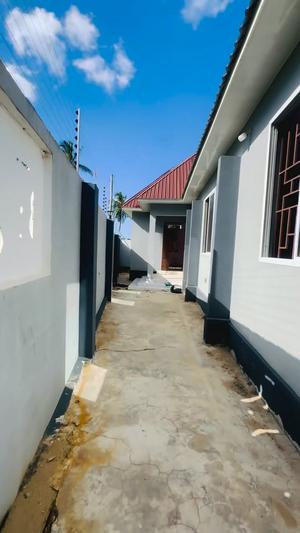 Nyumba ya vyumba vitatu inapangishwa Kibada, Dar Es Salaam