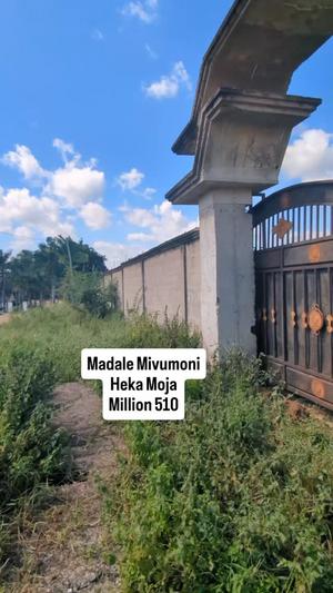 Kiwanja kinauzwa Madale Mivumoni, Dar Es Salaam (4500 sqm) Kiwanja kinauzwa Madale Mivumoni, Dar Es Salaam (4500 sqm)