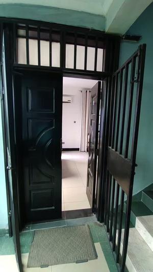Apartment ya vyumba vitatu inapangishwa Msasani, Dar Es Salaam Apartment ya vyumba vitatu inapangishwa Msasani, Dar Es Salaam