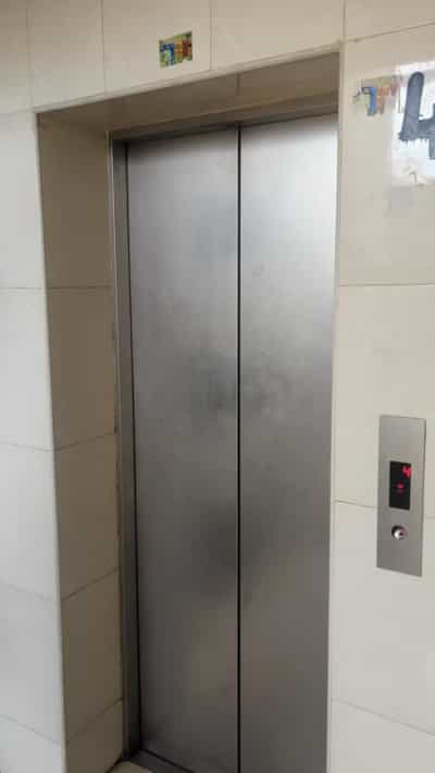 Apartment ya vyumba vitatu inapangishwa Kariakoo, Dar Es Salaam