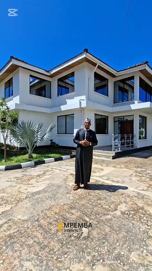 Nyumba ya vyumba 6 inapangishwa Mikocheni B, Dar Es Salaam