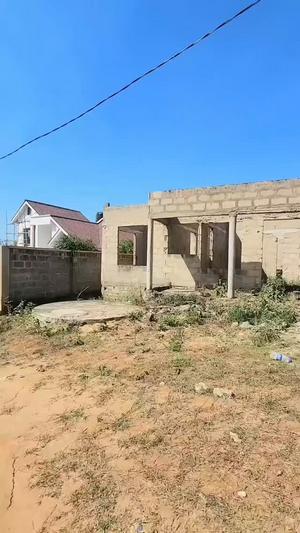 Nyumba ya vyumba vitatu inauzwa Mbezi Makabe Kwa Paulo, Dar Es Salaam Nyumba ya vyumba vitatu inauzwa Mbezi Makabe Kwa Paulo, Dar Es Salaam