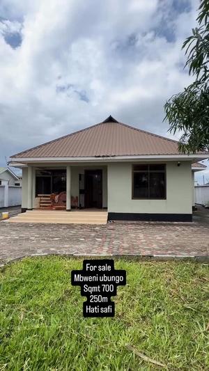 3 Bedrooms House for Sale in Mbweni Ubungo, Dar Es Salaam (700 sqm)