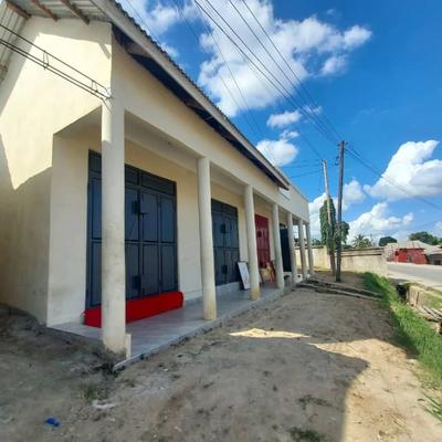 Frame ya Biashara inapangishwa Mbezi Kwa Msuguri, Dar Es Salaam Frame ya Biashara inapangishwa Mbezi Kwa Msuguri, Dar Es Salaam