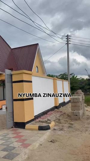 Nyumba ya vyumba viwili inauzwa Mabwepande, Dar Es Salaam (427 sqm) Nyumba ya vyumba viwili inauzwa Mabwepande, Dar Es Salaam (427 sqm)