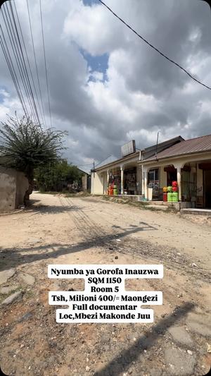 Nyumba ya vyumba vitano inauzwa Mbezi Makonde Juu, Dar Es Salaam (1150 sqm) Nyumba ya vyumba vitano inauzwa Mbezi Makonde Juu, Dar Es Salaam (1150 sqm)