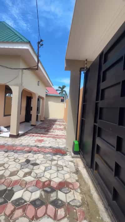 Nyumba ya vyumba vitatu inapangishwa Kigamboni-Kisiwani, Dar Es Salaam