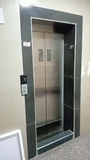 Apartment ya vyumba vitatu inapangishwa Kariakoo Lumumba, Dar Es Salaam Apartment ya vyumba vitatu inapangishwa Kariakoo Lumumba, Dar Es Salaam