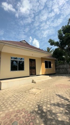 2 Bedrooms House for Rent in Kunduchi Beach Police Line, Dar Es Salaam