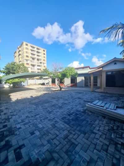 Nyumba ya vyumba 7 inapangishwa Mikocheni, Dar Es Salaam