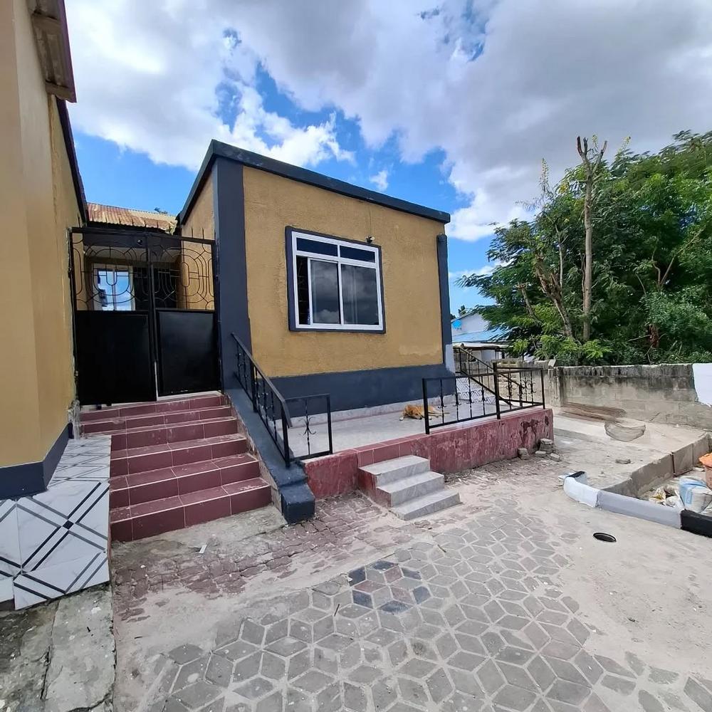  media -1