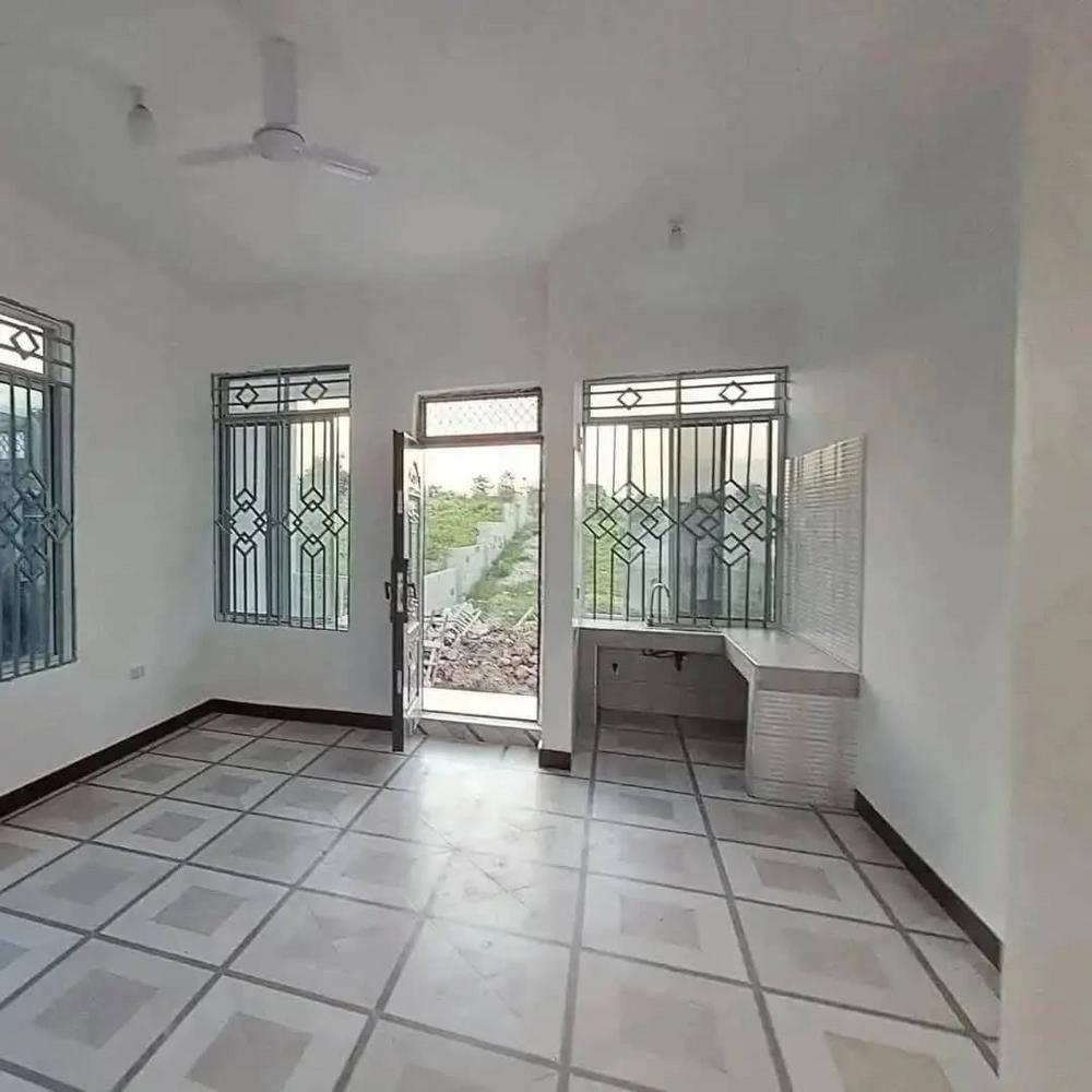 media -6