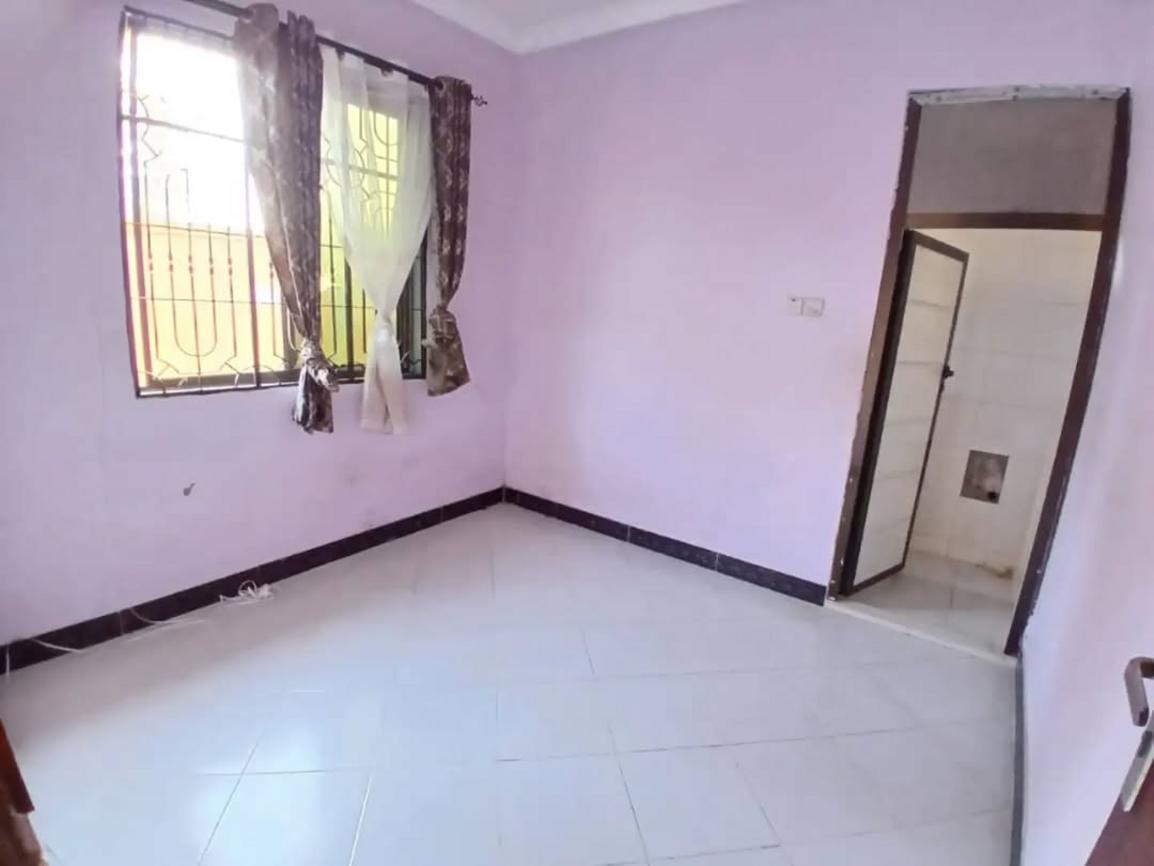 media -6 media -6