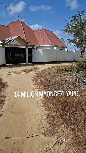 Kiwanja kinauzwa Mbezi Msakuzi, Dar Es Salaam sqm 270 Kiwanja kinauzwa Mbezi Msakuzi, Dar Es Salaam sqm 270